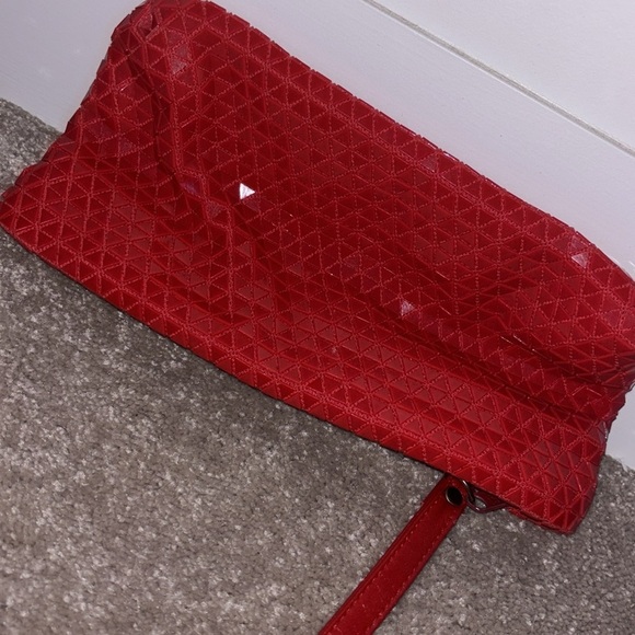 Textured Cestac Pouch Wristlet Red - Picture 4 of 10